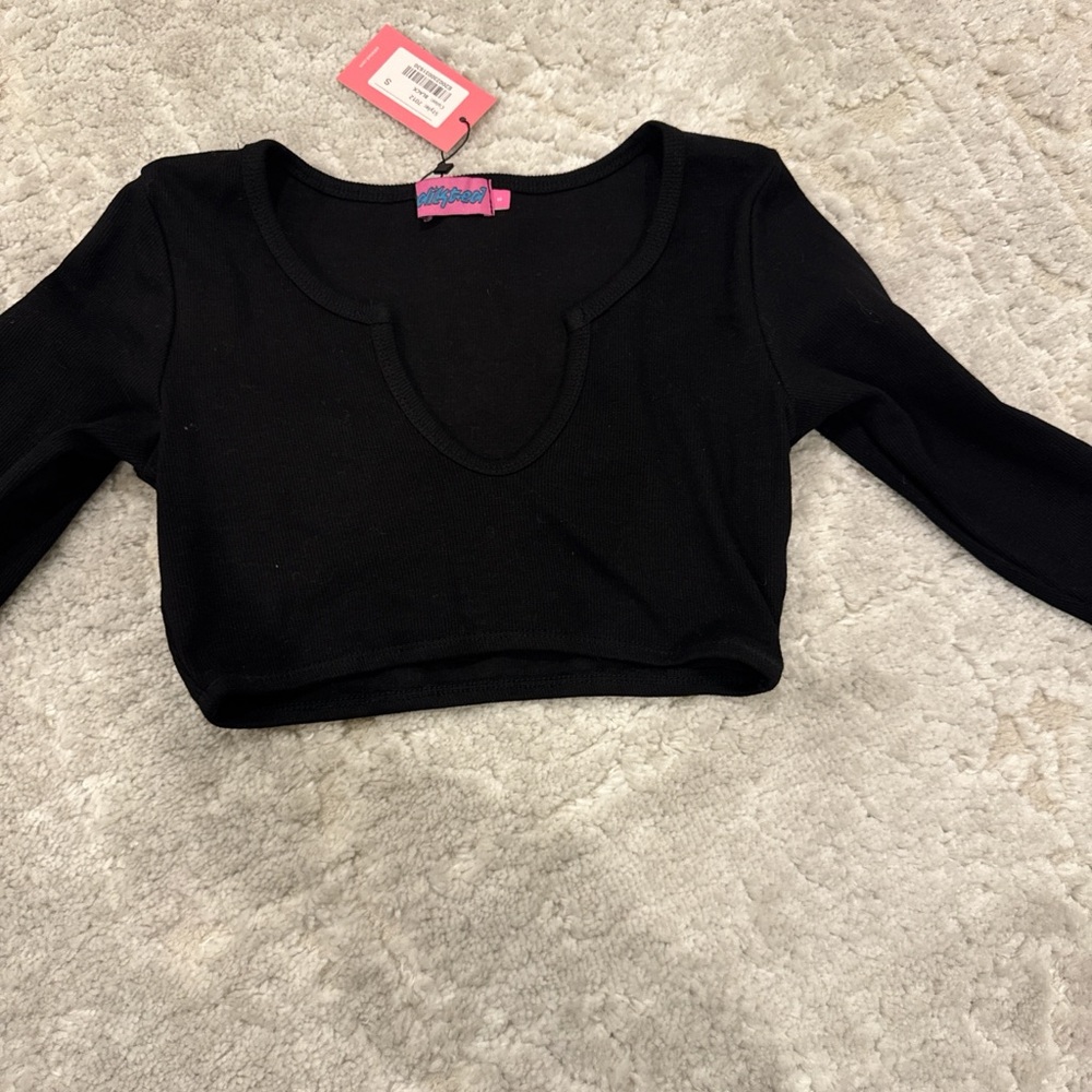 Black Cropped Long Sleeve Top